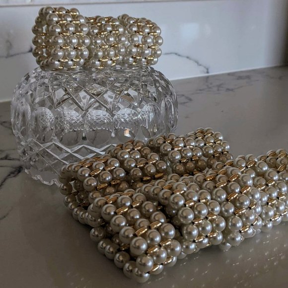 Pearl and Gold Napkin Rings set of 12 - Picture 5 of 6